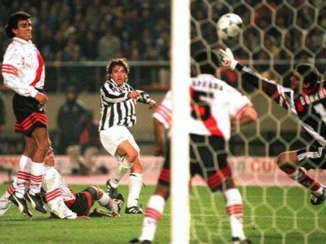 Alessandro Del Piero segna al River Plate (getty images)