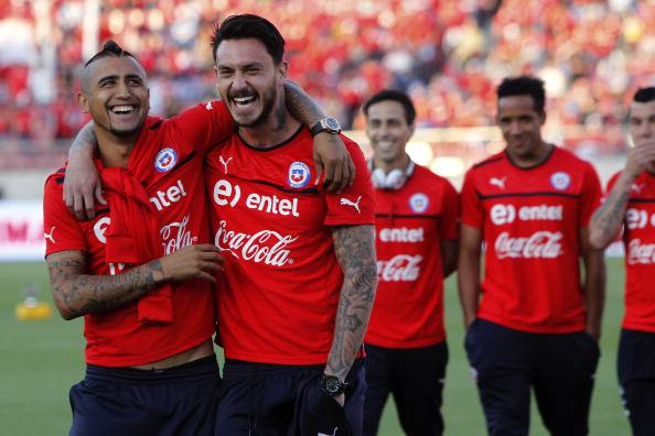 Mauricio Pinilla e l'amico Vidal (getty images)