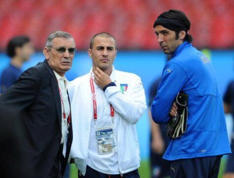 Buffon qui con Gigi Riva e Cannavaro (getty images)