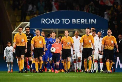 Il quintetto arbitrale di Monaco-Juventus (getty images)