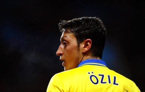 Mesut Oezil (Photo by Laurence Griffiths/Getty Images)