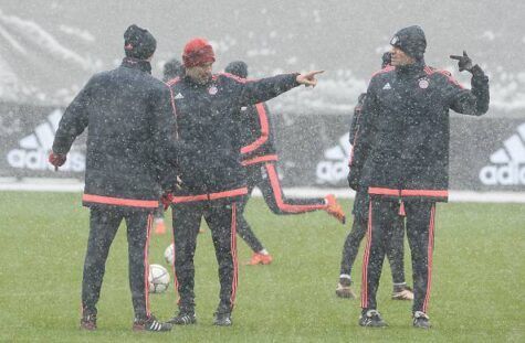 L'allenamento del Bayern Monaco sotto la neve ©Getty Images
