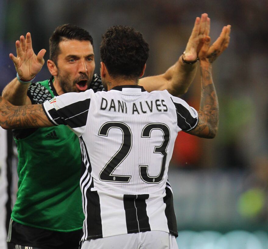 Dani Alves e Buffon