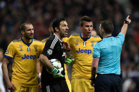 Real-Juve Oliver UEFA