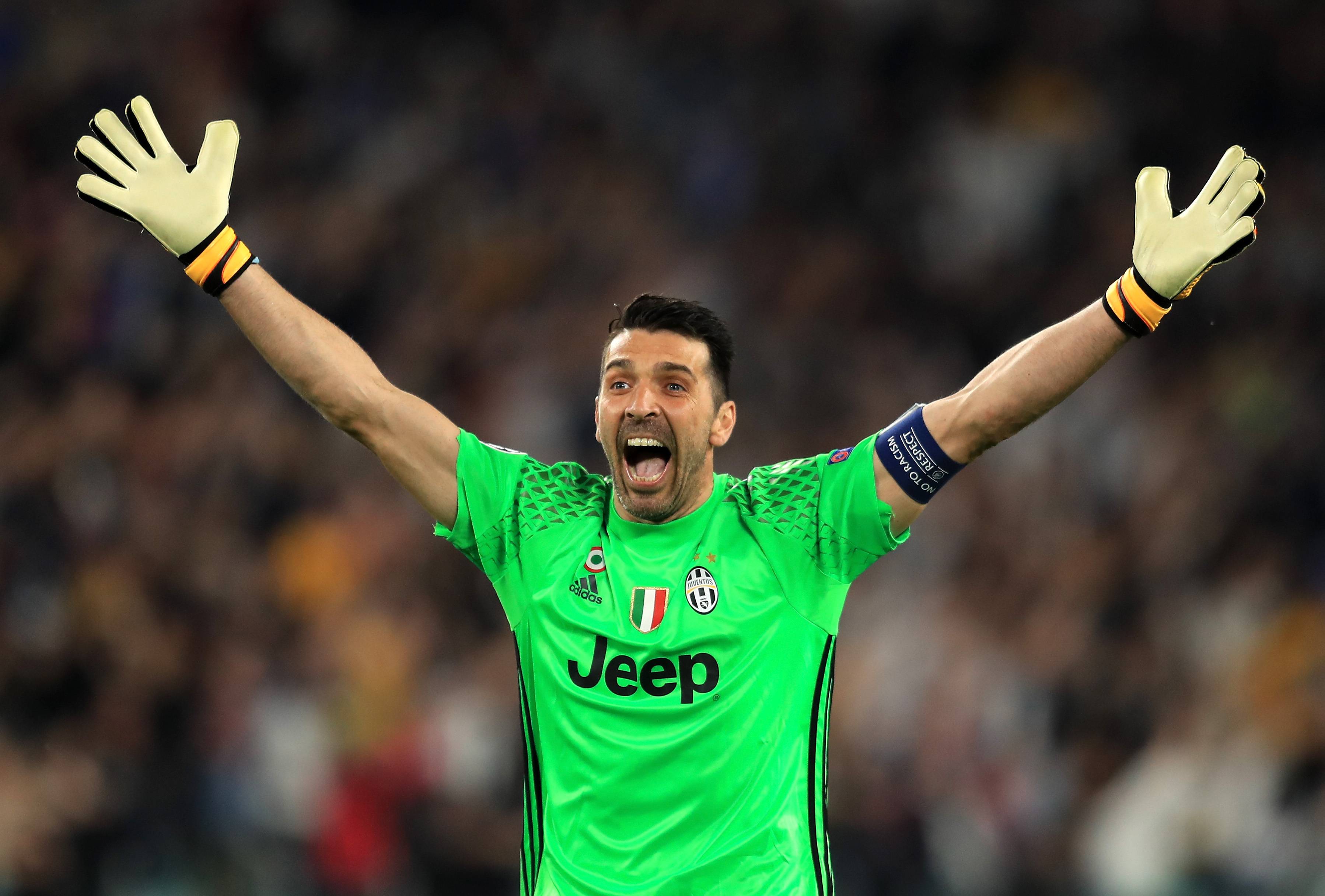 Ritiro Buffon portiere Juventus