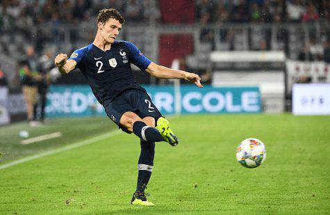 Calciomercato Juventus Pavard Stoccarda Cancelo