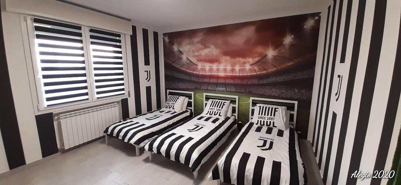 Juventus amore folle. Un papà crea lo Stadium nella stanza dei figli