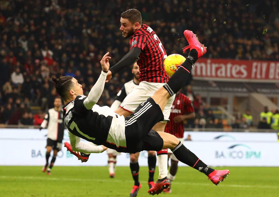 Una fase della semifinale di andata della Coppa Italia