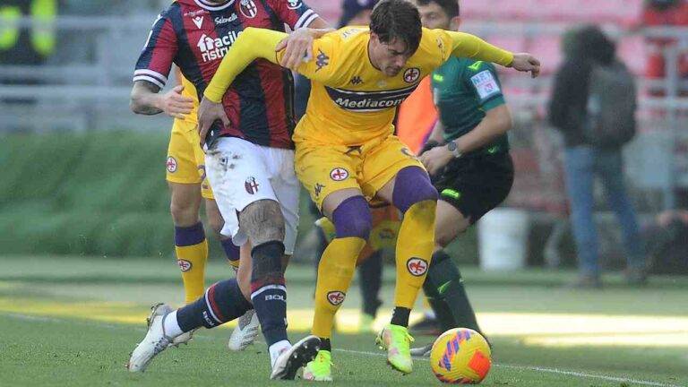 матч. болонья футбольный клуб 2023год. болонья. костич футболист ювентус. брага фиорентина.