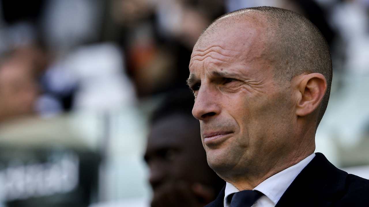 Calciomercato Juventus, Allegri gli dice addio: firma fino al 2026