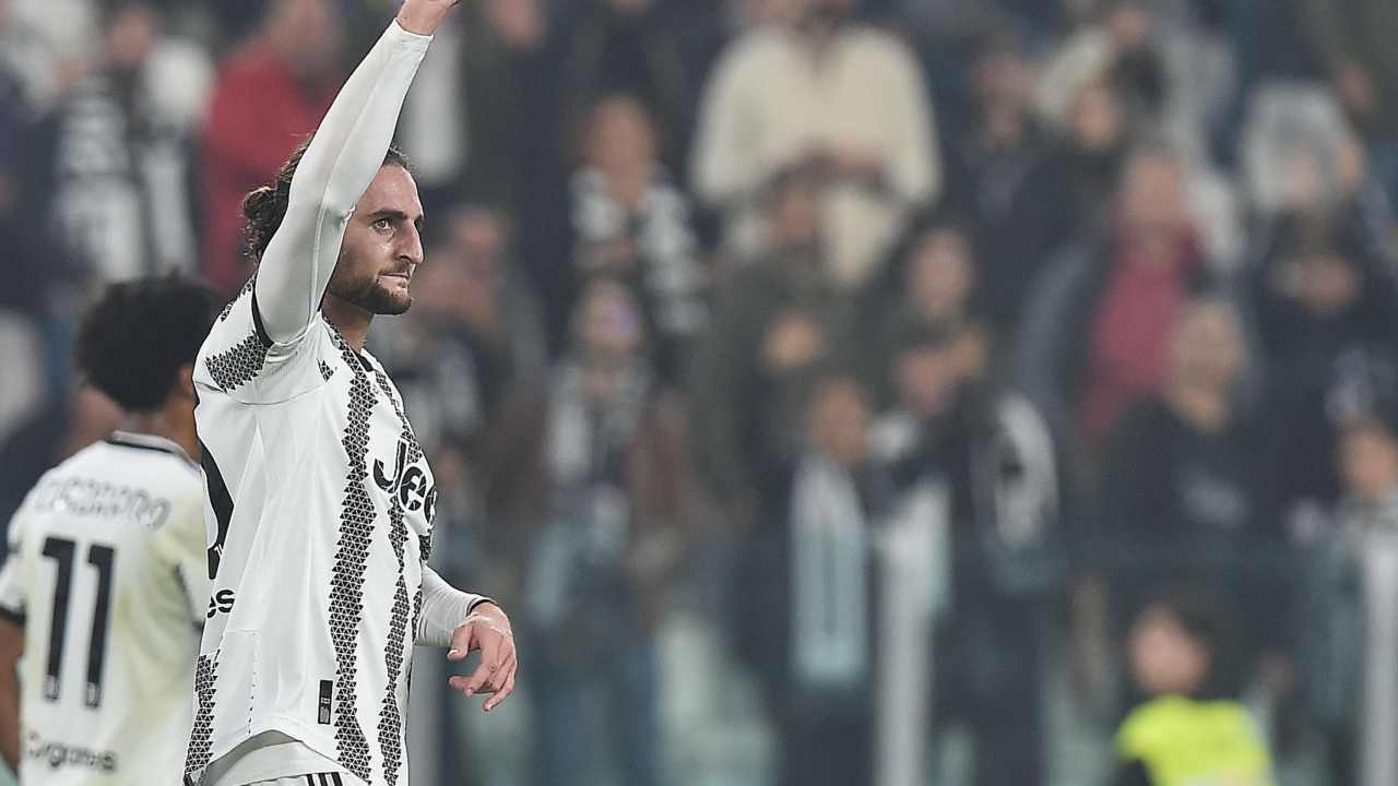 Super scambio per Ziyech: la Juventus ha sciolto le riserve