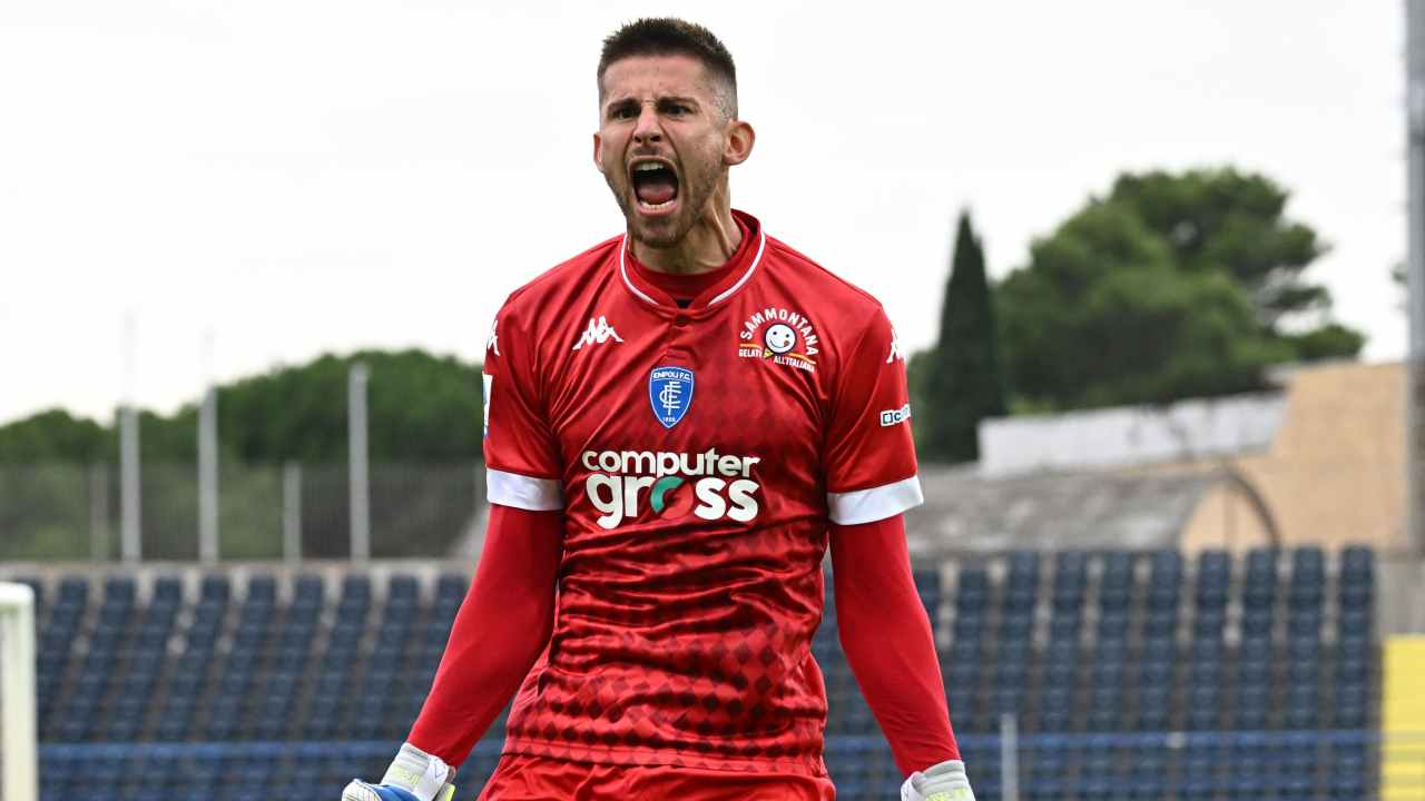 Szczesny ai saluti