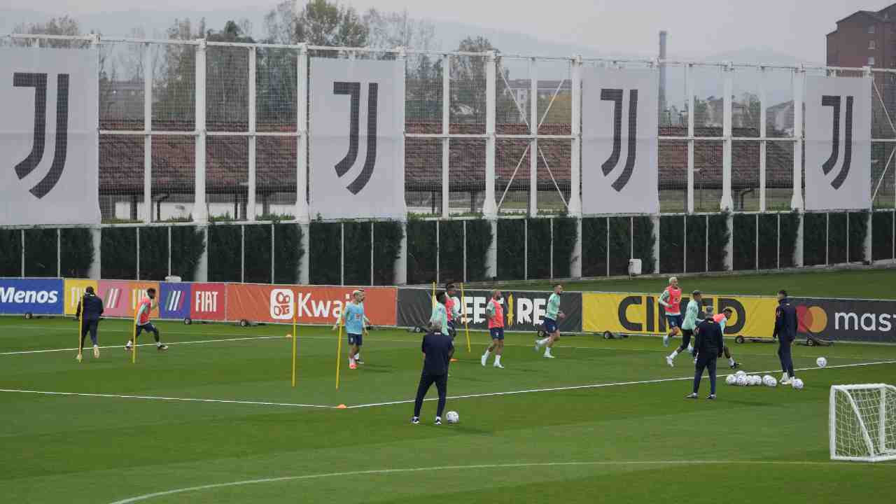 TV PLAY | “Ha subito il peso di andare alla Juventus”: acquisto bocciato