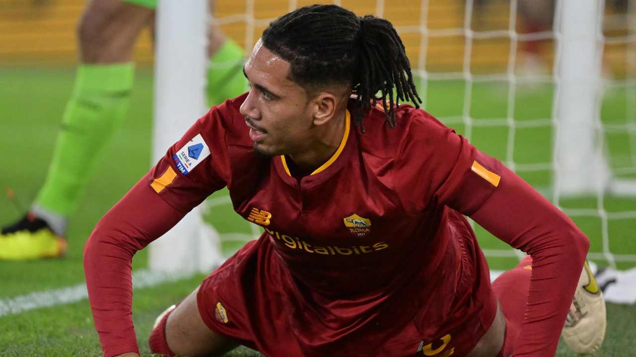 Calciomercato, biennale per Smalling: ma la Juventus è in agguato