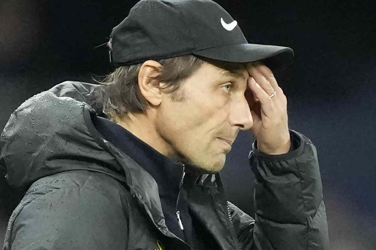 Calciomercato Juventus, fanno fuori Conte: “Un grandissimo errore”
