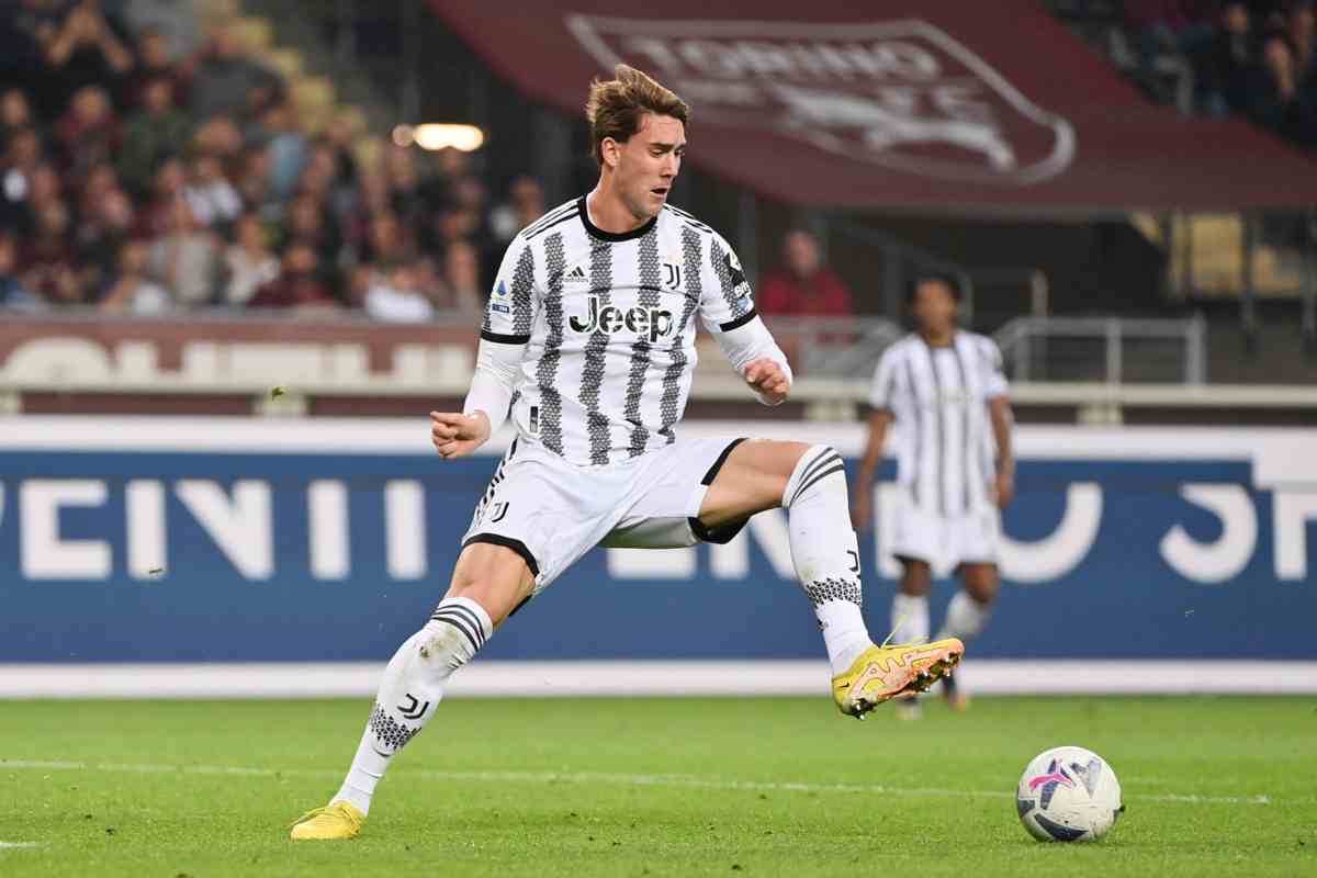 Calciomercato Juventus, Vlahovic al Barcellona: il prezzo è ridicolo