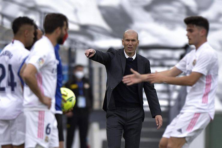 Zidane ingaggiato subito: coup de theatre Juventus, finale thriller