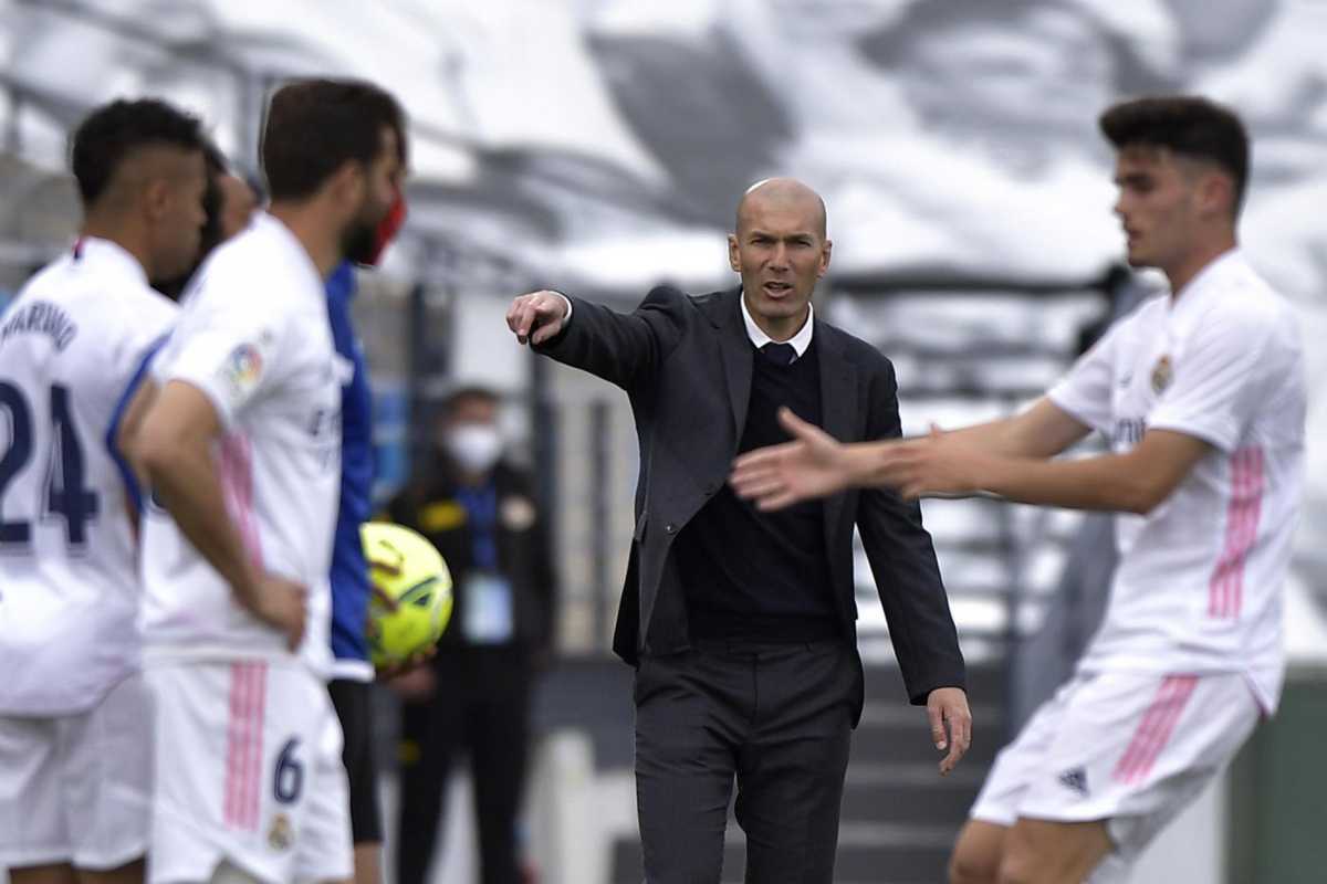 Zidane nuovo allenatore della Juventus: atto d'amore svelato in diretta