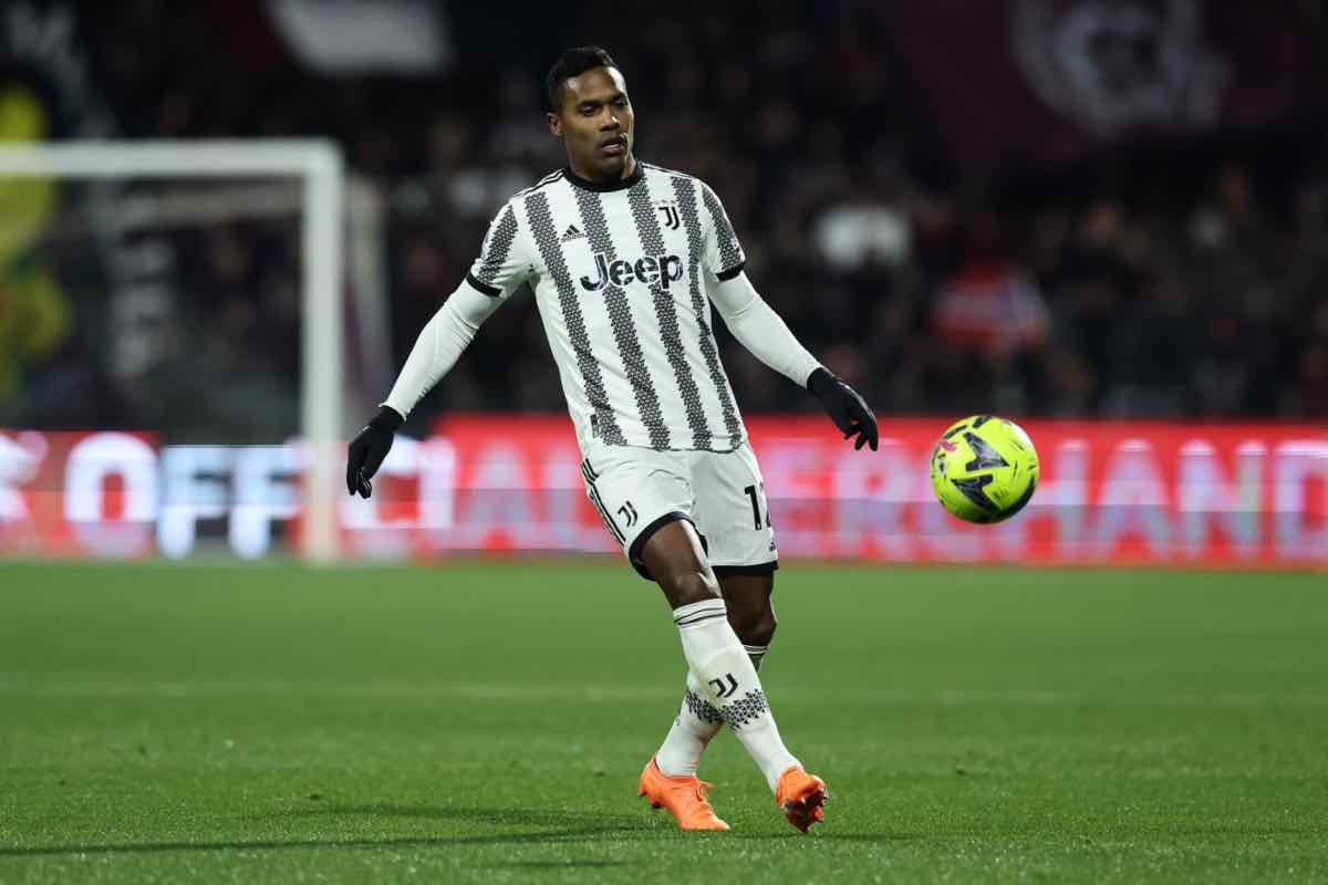 Alex Sandro, l'erede è Carlos Augusto