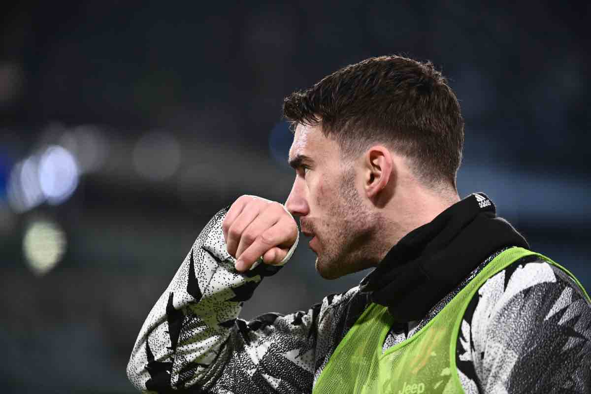 Calciomercato Juventus, cessione definita: domino lampo, Vlahovic dice addio