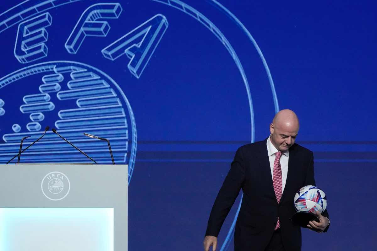 La FIFA completa l’opera, mazzata severissima: multa da 28 milioni