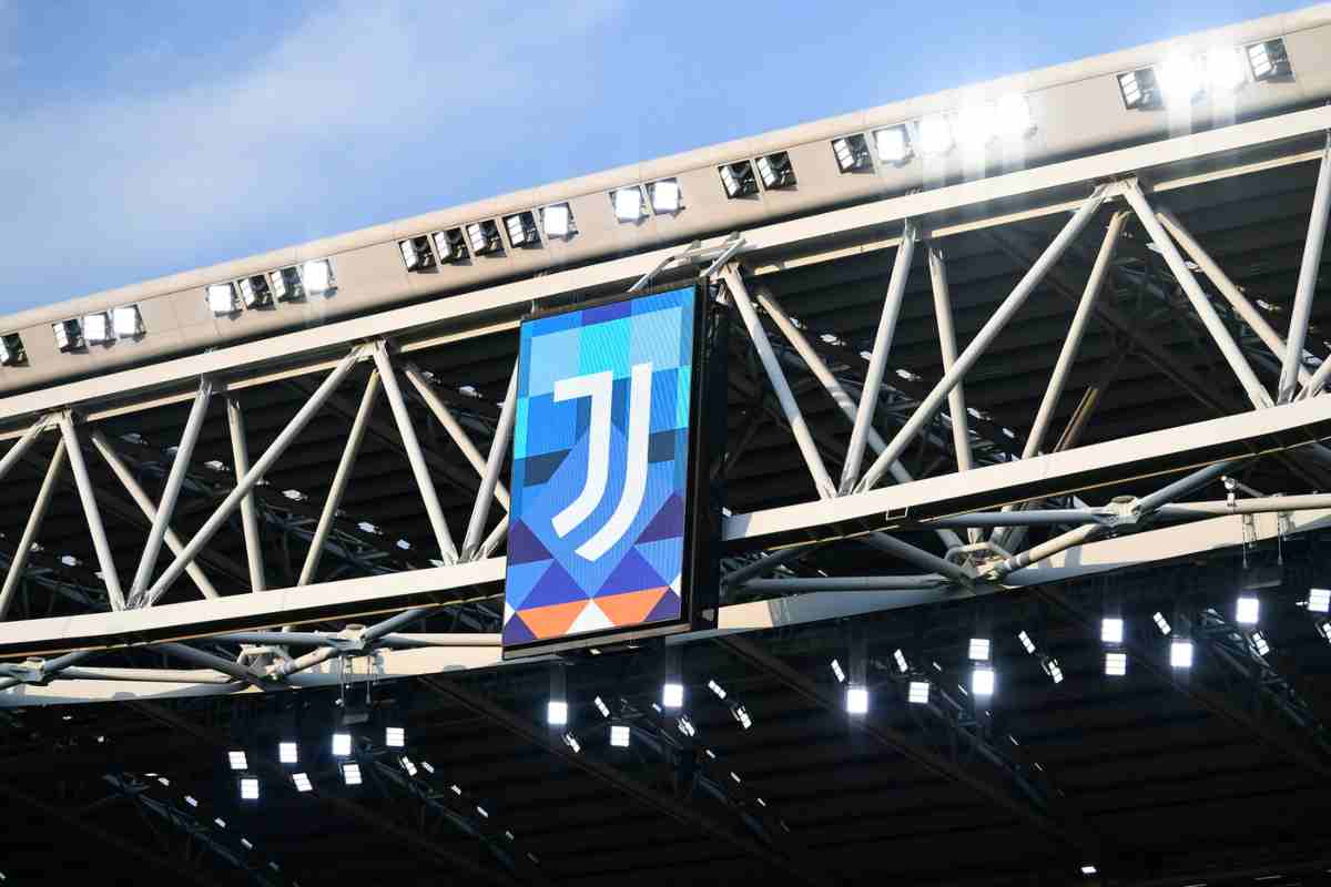 La verità di Report ‘brucia’ alla Rai: Juve scagionata e contestazione in diretta - VIDEO