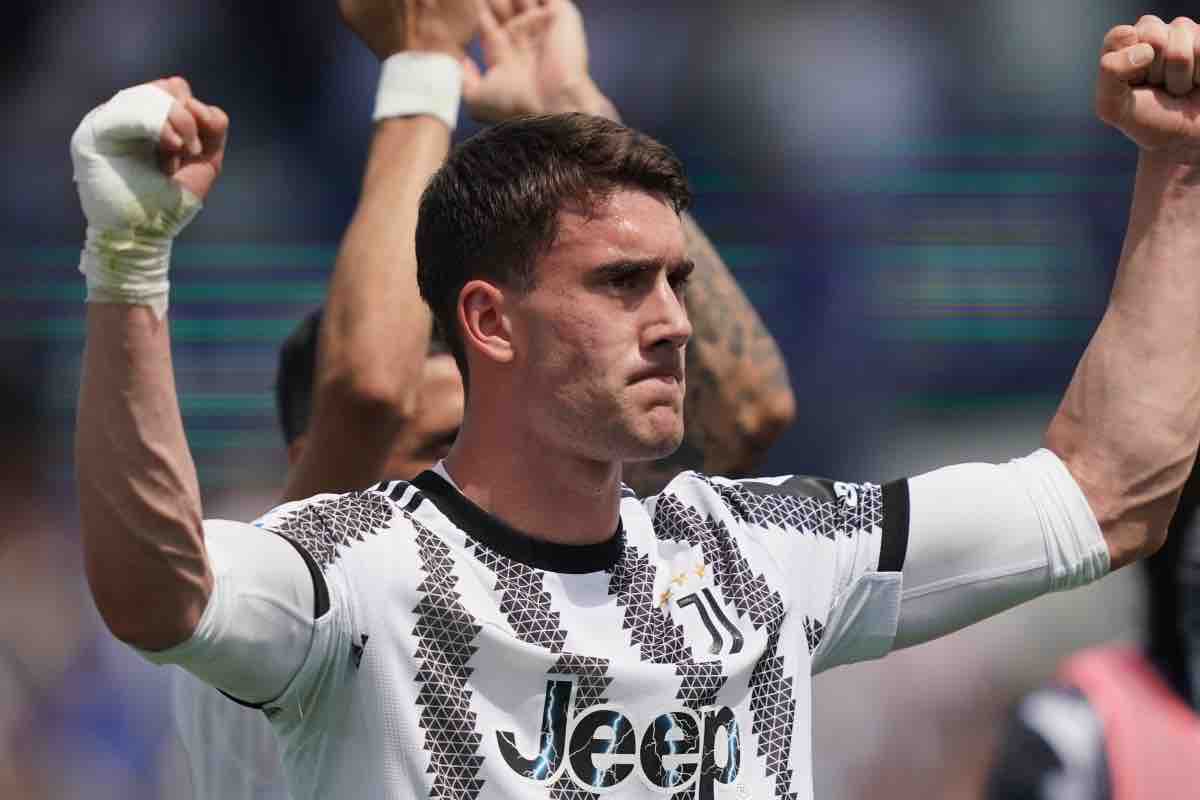 Cori contro Vlahovic, Atalanta-Juventus interrotta: ecco cosa è successo