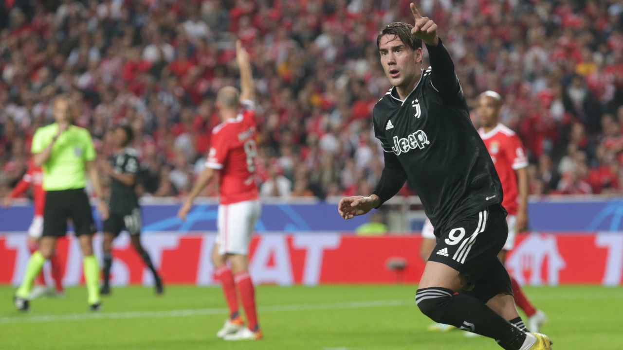 Calciomercato Juventus, Vlahovic mollato: lo vuole solo l’allenatore