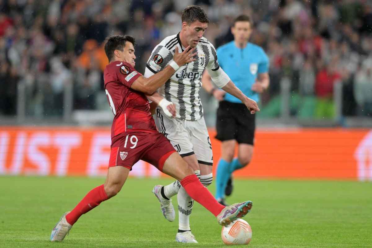 Calciomercato Juventus, spia alla stadio e clausola scontata: Vlahovic è fuori