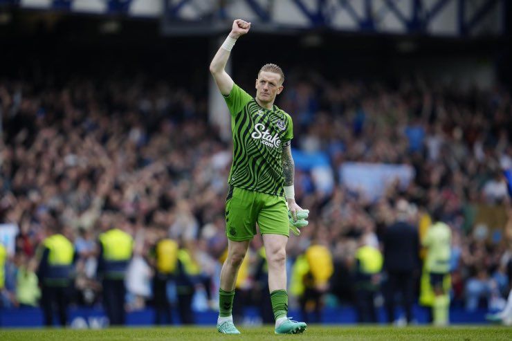 Pickford prima scelta per il Tottenham rispetto a Szczesny 