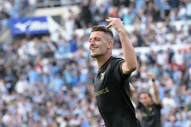 Via Tonali, il Milan si inserisce per Milinkovic-Savic