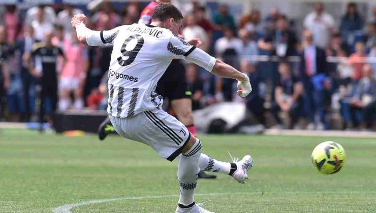 Dusan Vlahovic ai saluti