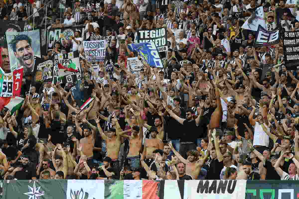 Calciomercato Juventus, l’indizio non passa inosservato: l’agente è in Italia