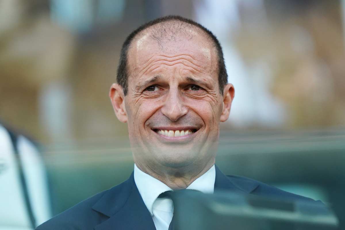 Calciomercato Juventus, goduria Allegri: firma un triennale