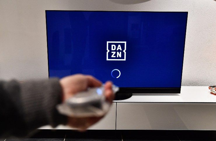 Milan-Juve su Dazn a un prezzo piccolissimo: l'offerta da prendere al volo