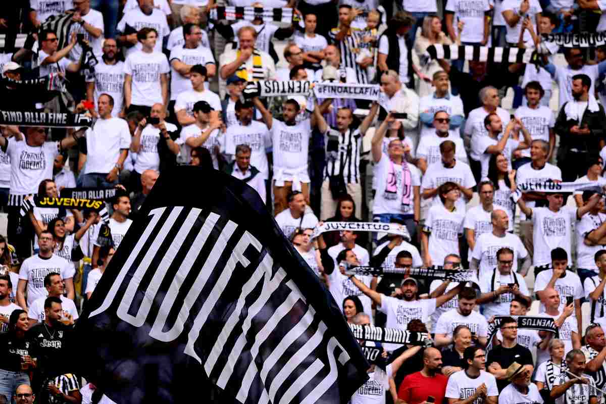 Calciomercato Juventus, social impazziti: è sbarcato a Torino