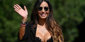 Elisabetta Gregoraci, pizzo e topless binomio fatale: piovono like