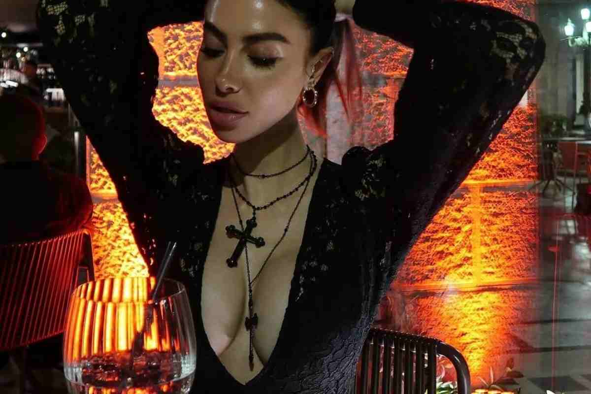 Valentina Fradegrada come Chiara Ferragni: l'abito nudo manda in tilt i fan
