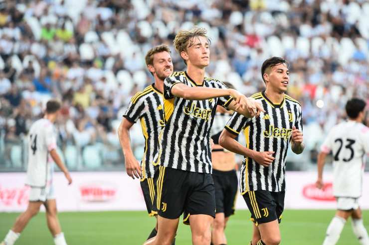 Juventus in mezzo a due fuochi: "operazione" alla Dybala di Mourinho