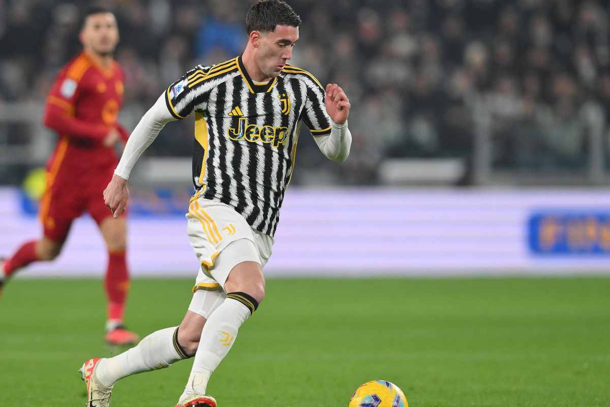 Seleziona Vlahovic lo porta alla Juventus: la formula dell’affare è clamorosa Vlahovic lo porta alla Juventus: la formula dell’affare è clamorosa