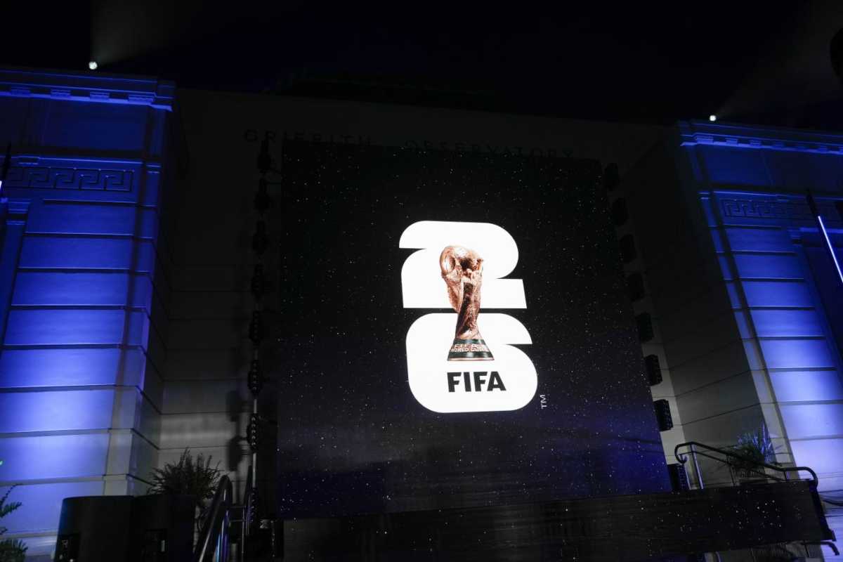 Scatta l’indagine FIFA: club furiosi, volano gli stracci