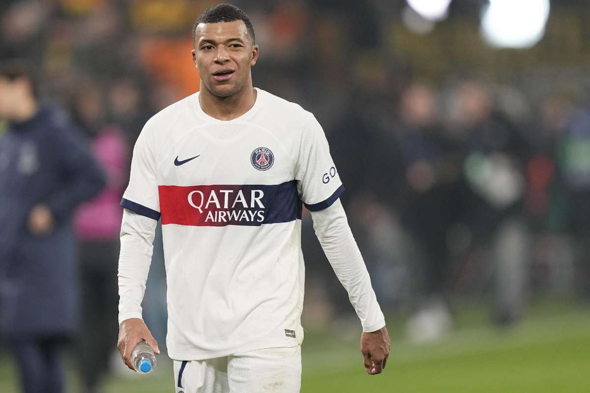 Mbappé lascia il PSG, l’effetto domino “travolge” anche la Juventus 