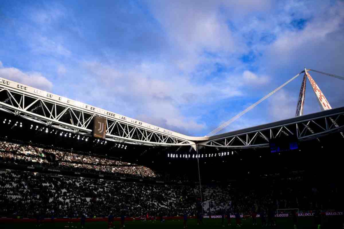 "Ha le mani legate": firma con la Juventus