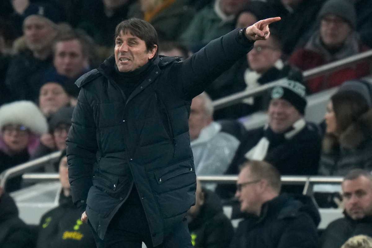 Conte complica i piani della Juventus