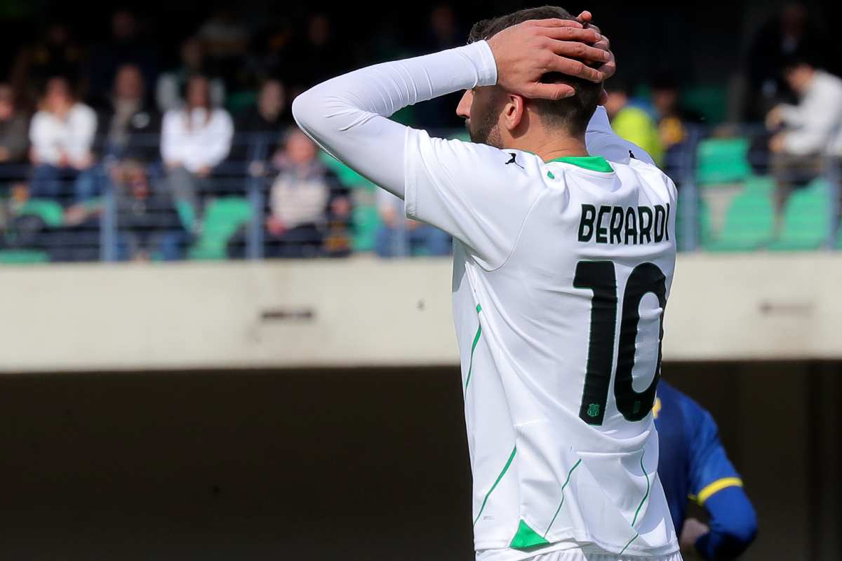 Seleziona Non solo Berardi, Serie A sotto choc: rottura del crociato UFFICIALE Non solo Berardi, Serie A sotto choc: rottura del crociato UFFICIALE