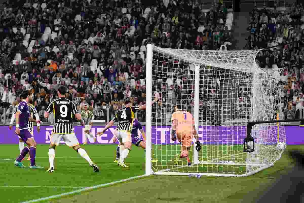 Gol fantasma Juventus: il frame del fuorigioco scatena nuove polemiche