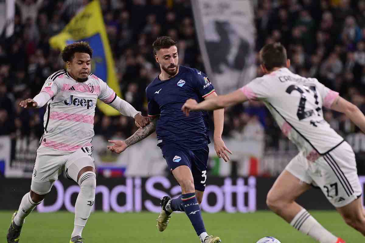 Juventus, cori razzisti contro Mckennie: comunicato UFFICIALE del club