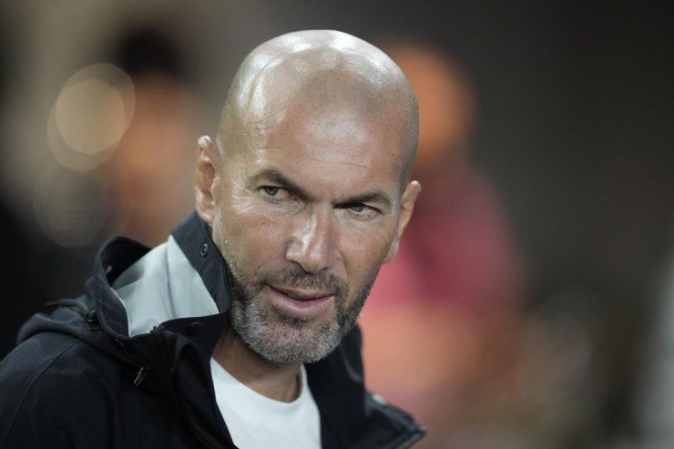 Zidane ritorna finalmente in panchina: mancano solo le firme