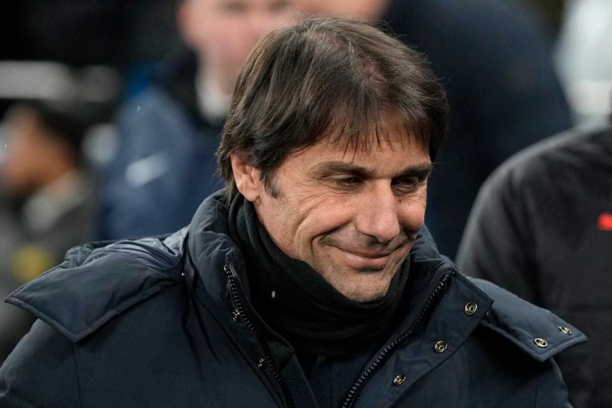 Conte, clausola e contratto faraonico col Napoli