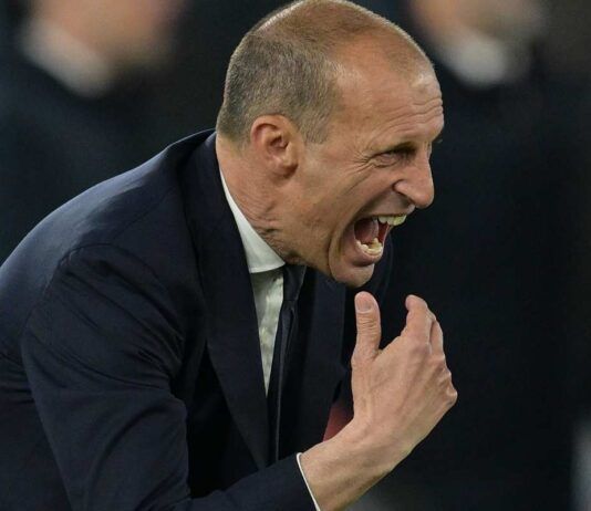 Allegri nuovo allenatore del Napoli, regalo indigesto: "È un pacco"
